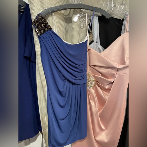 Size 4 Little blue dress off one shoulder - Picture 9 of 17